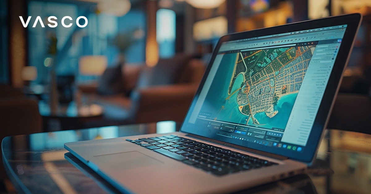 Najlepší čas na návštevu Dubaja: Notebook s otvorenou mapou Dubaja, na ktorej je zobrazené plánovanie cesty s Vasco